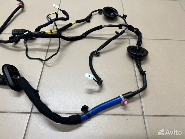 Проводка двери передняя правая Kia Soul 29000км