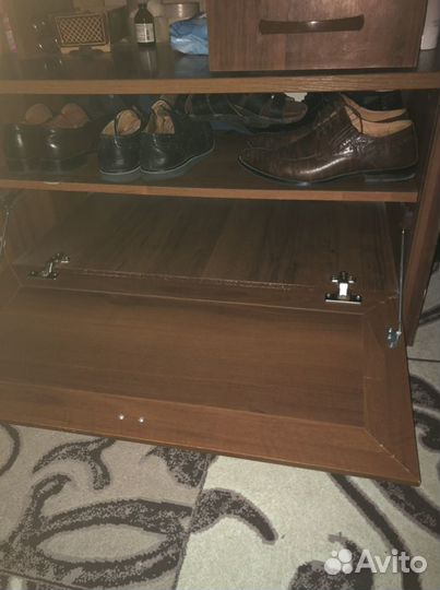 Трюмо и вешалка