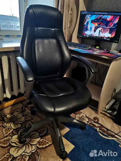 Компьютерное кресло