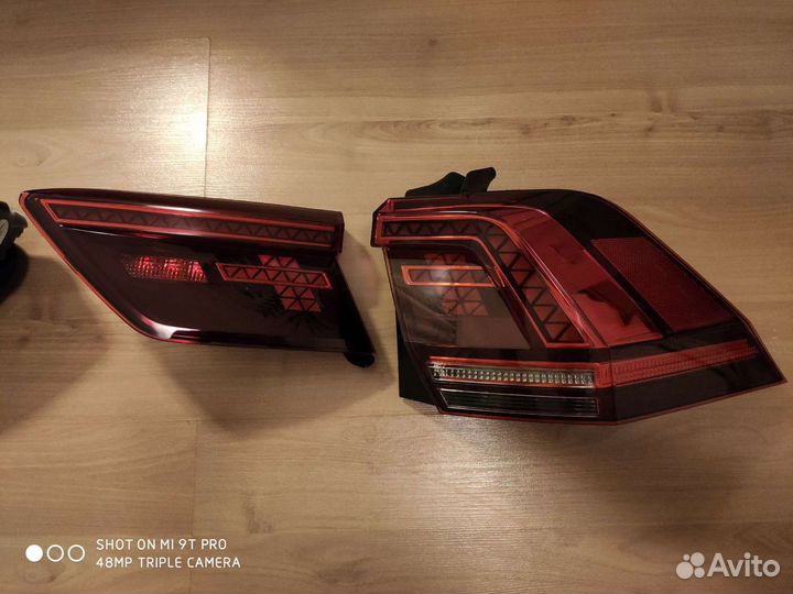 Фонарь крышки багажника Тигуан 2