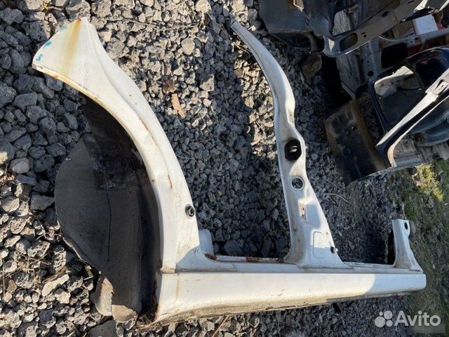 Порог правый Volkswagen Polo Classic 1997