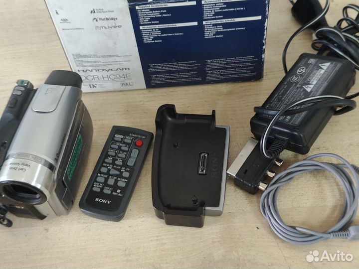 Видеокамера Sony DCR-HC94E