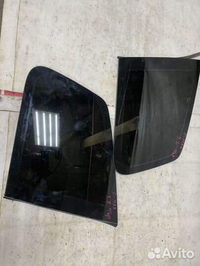 Задняя форточка Ford C-MAX