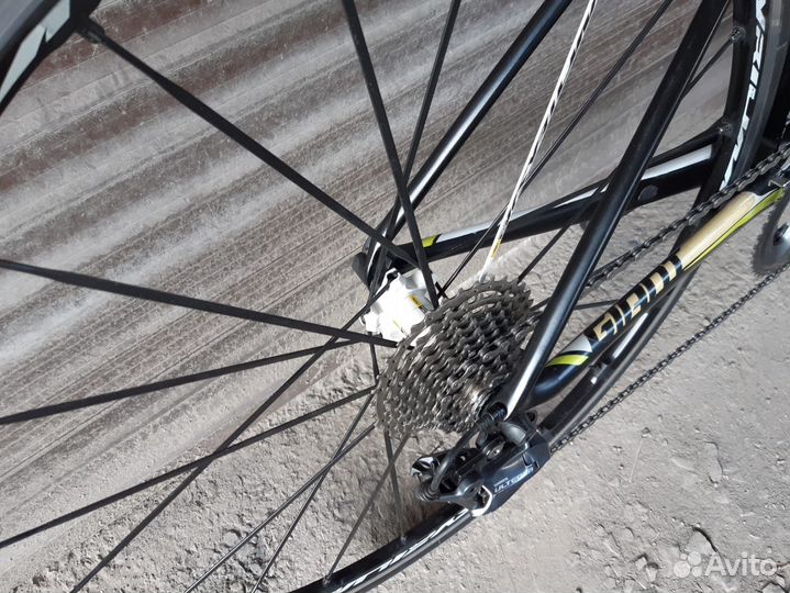 Шоссейный Карбоновый Велосипед Giant Advanced TCR1