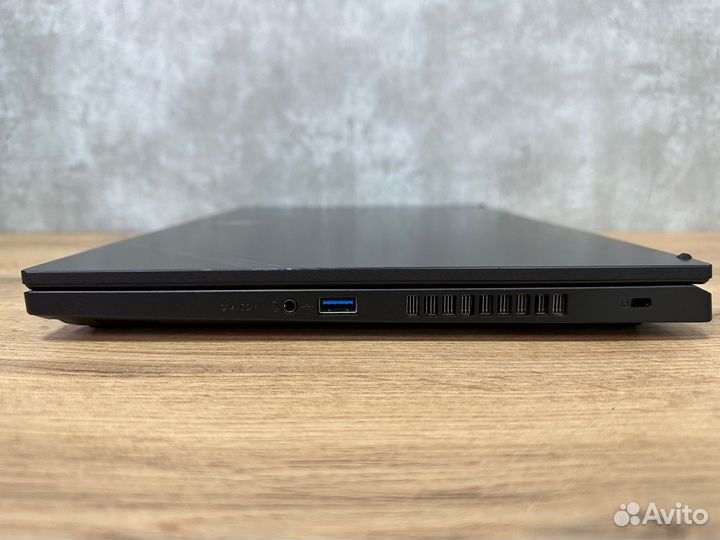 Ноутбук Acer Nitro V15 ANV15-51-51PT