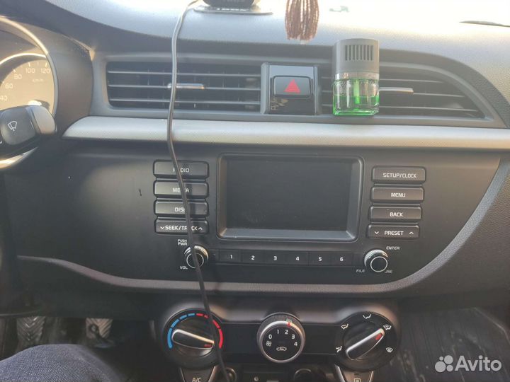Штатная магнитола на kia rio 4