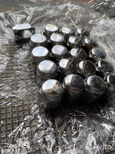 Гайки колесные