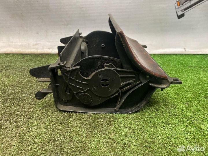 Пепельница Mercedes-Benz