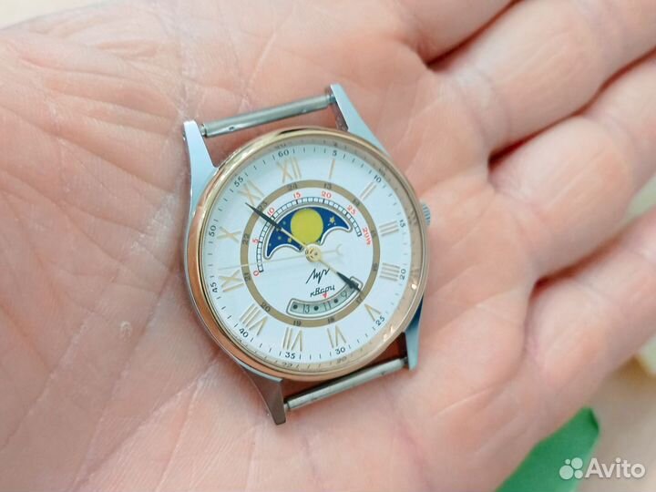 Наручные часы Луч с хранения