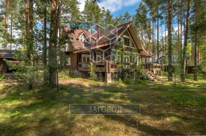 Дом 220 м² на участке 21 сот.