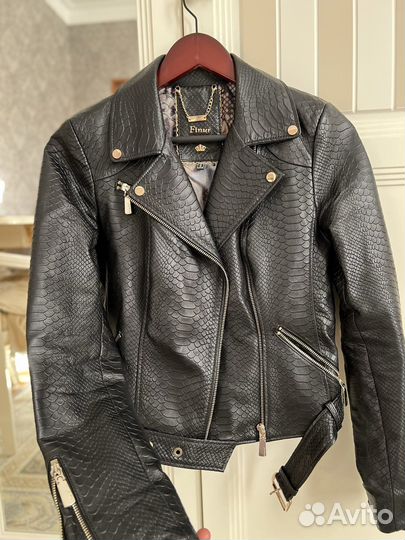 Кожаная куртка женская