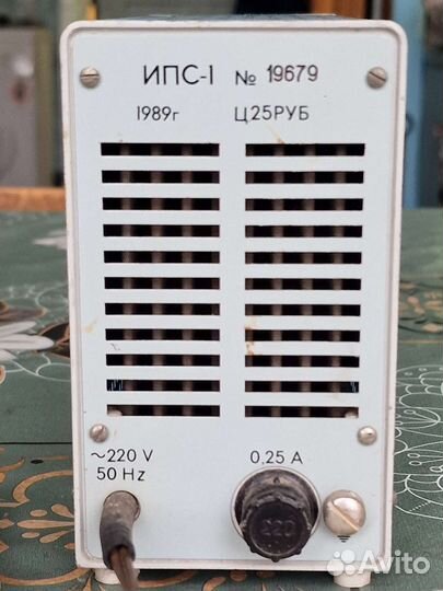 Стабилизированный блок питания на 2-15в. 1А