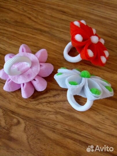 Резиночки цветочки из фетра для волос