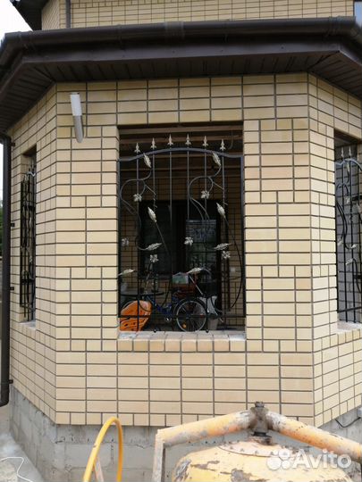 Металлические решётки на окна / изготовление