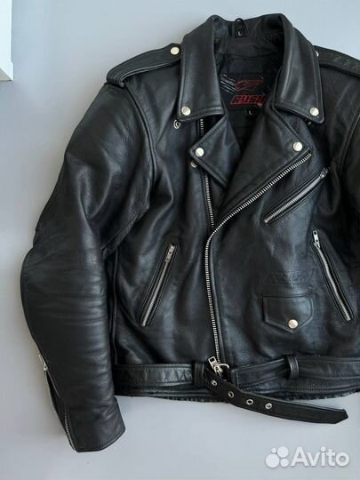 Мужская кожаная косуха с защитными вставками