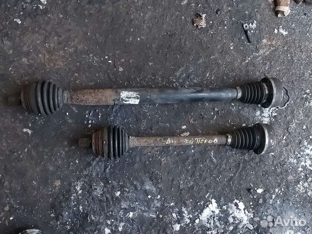 Привод Полуось передняя Фольксваген Гольф5 1.4