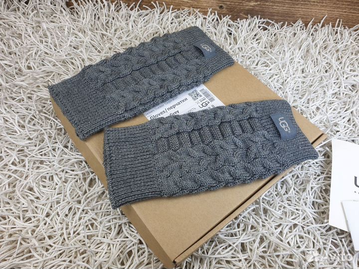 Варежки UGG