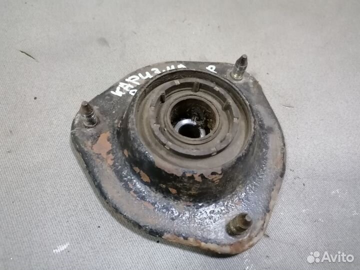 Опора передний стойки Mitsubishi Carisma DA