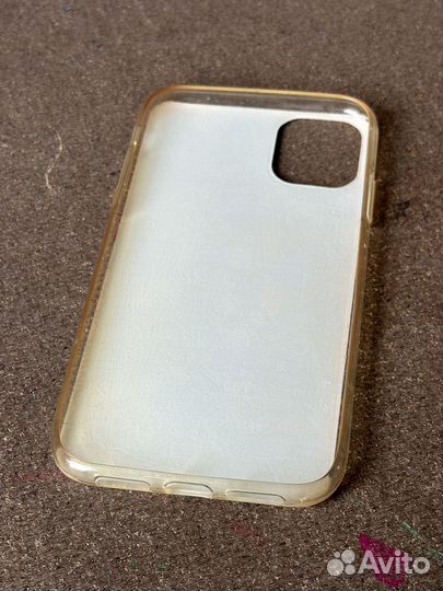 Чехол на iPhone 11