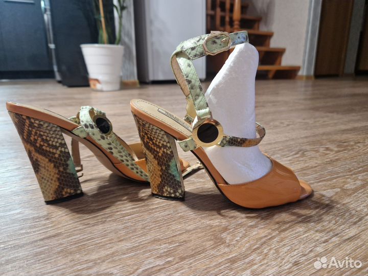 Босоножки женские 38 размер