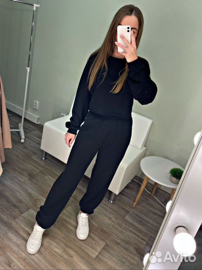 Спортивный костюм женский