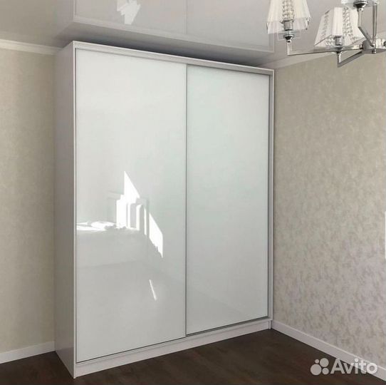 Черный шкаф