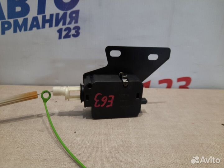 Активатор лючка бензобака Bmw 630 E63 N52B30A 2007