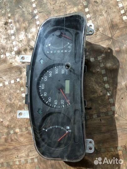 Щиток приборов Митсубиси Лансер 7