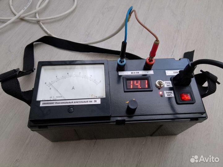 Автоматическое зарядное устройство 12V