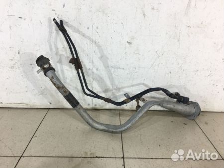 Топливно-заливная горловина