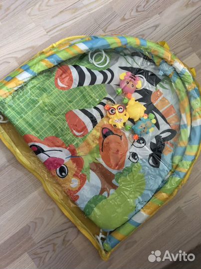 Развивающий коврик