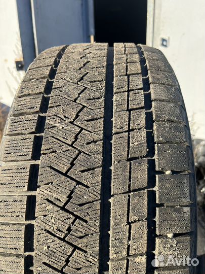 Triangle Snowlink TWT02 275/45 R20