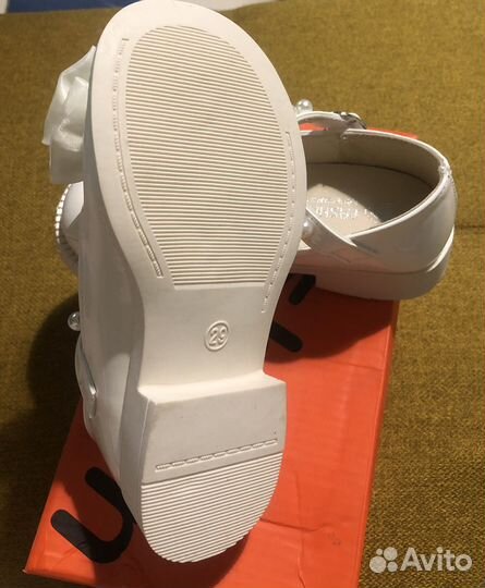 Сандалии для девочки