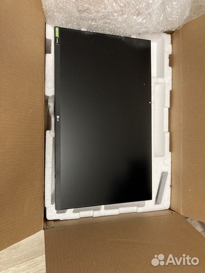Монитор LG UltraGear 27GP750-B