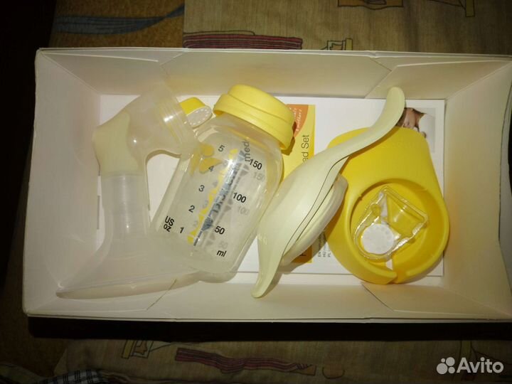 Молокоотсос ручной MedelaHarmony