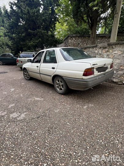 Ford Escort 1.8 МТ, 1997, 45 000 км