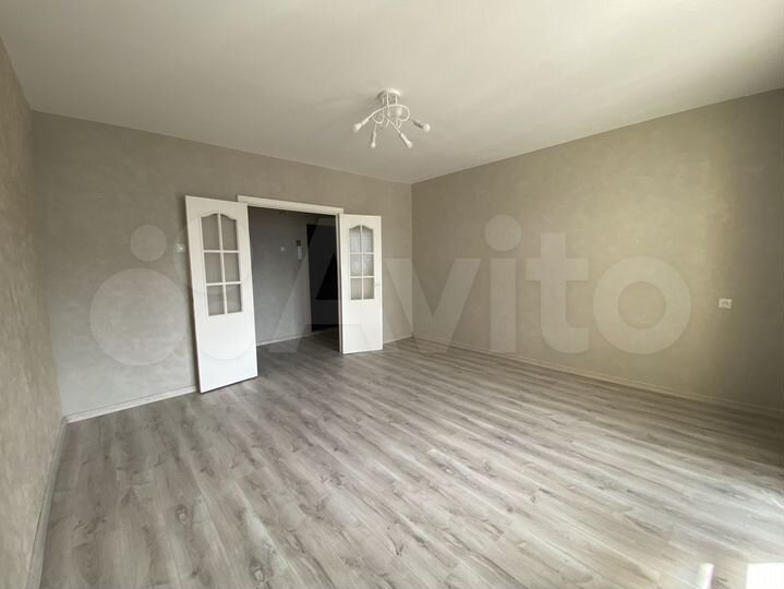 3-к. квартира, 65 м², 8/10 эт.