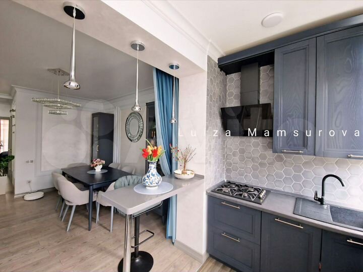 4-к. квартира, 140 м², 4/4 эт.