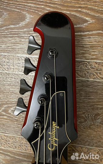 Бас гитара epiphone thunderbird