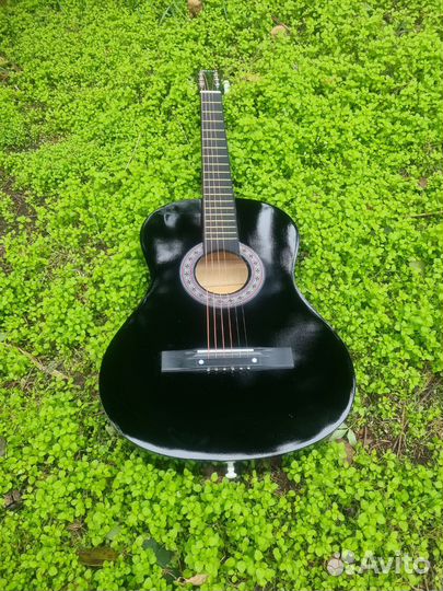 Гитара акустическая