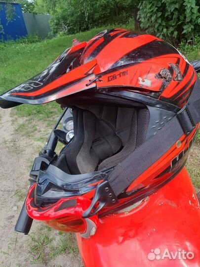 Кроссовый шлем