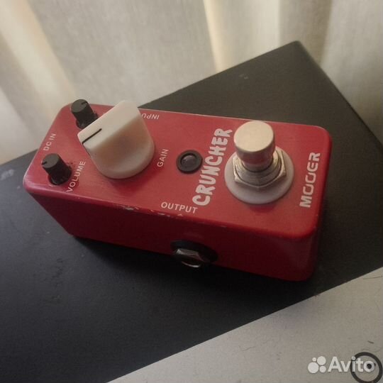 Педаль эффектов mooer cruncher
