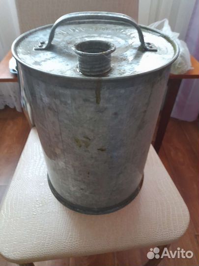 Канистра для бензина 10 литровбу