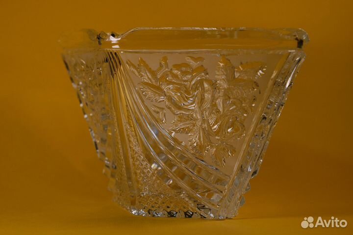 Хрустальные салатники и ваза