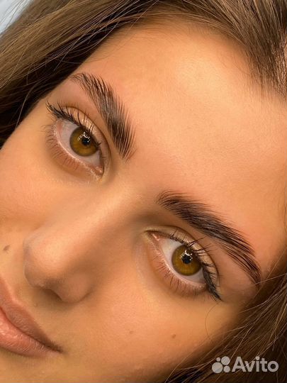 Мастер бровист