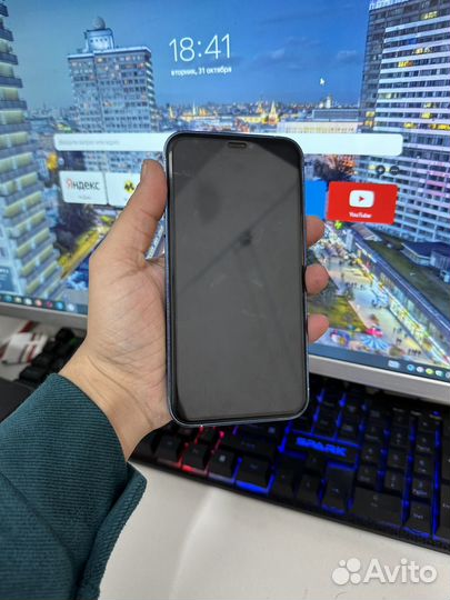 iPhone Xr, 128 ГБ