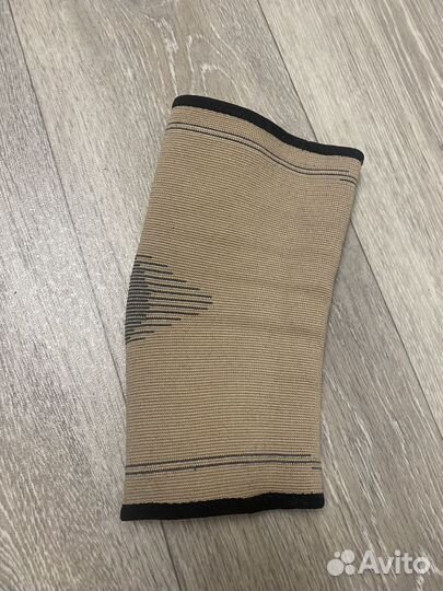 Бандаж на локтевой сустав