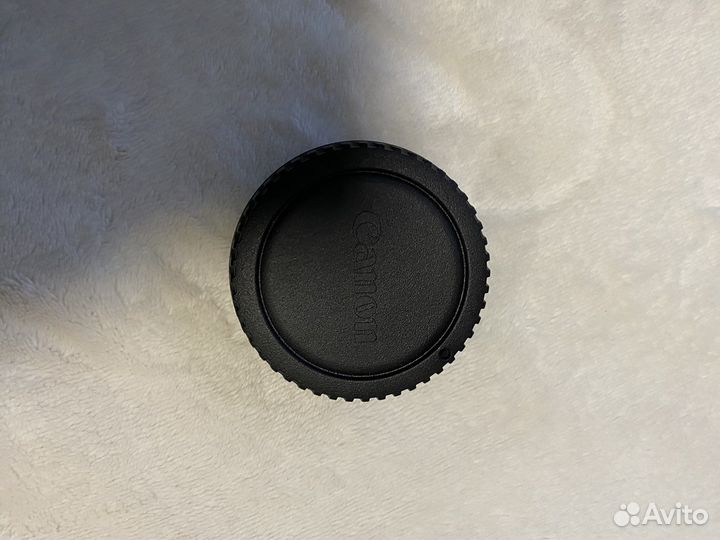 Зеркальный фотоаппарат canon 700D