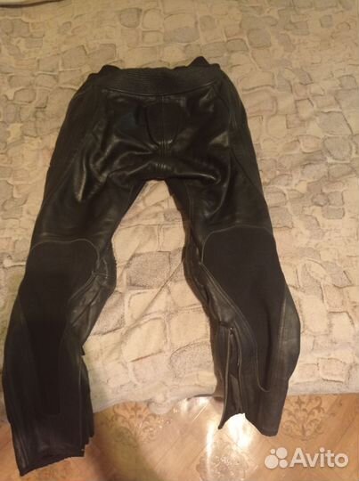 Мотоэкипировка кожаная куртка и штаны