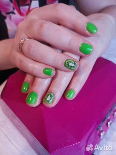 Маникюр на дому